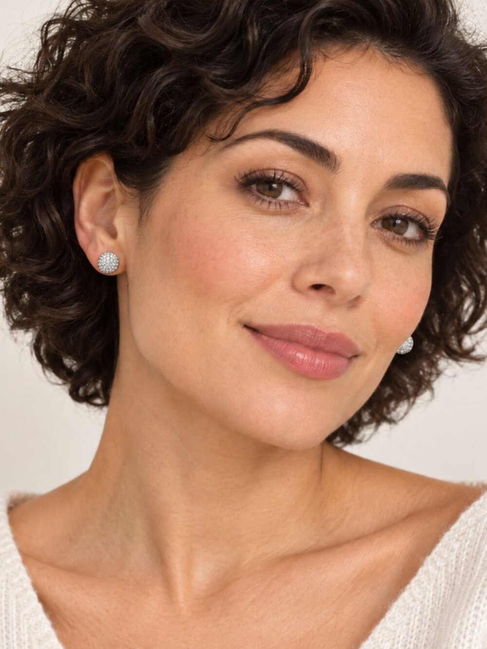 nOir Jewelry Round Pavé Crystal Stud Earrings